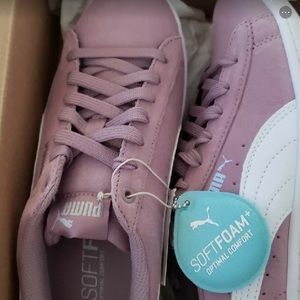 NWT PINK Puma Suede Sneakers Shoes sz 8 $80